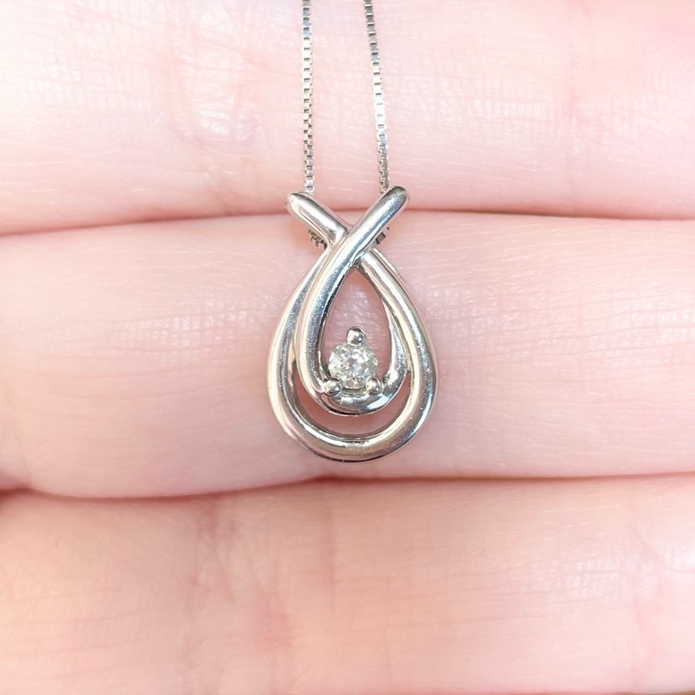 10k double loop filigree open circle .08 diamond solid white gold necklace - Picture 2 of 11